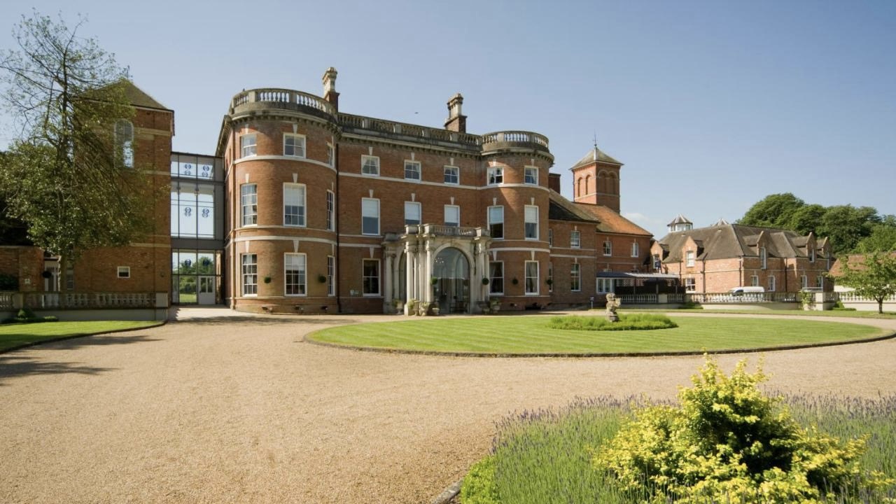 Oakley Hall Hotel exterior of one of the best luxury hotels in Hampshire