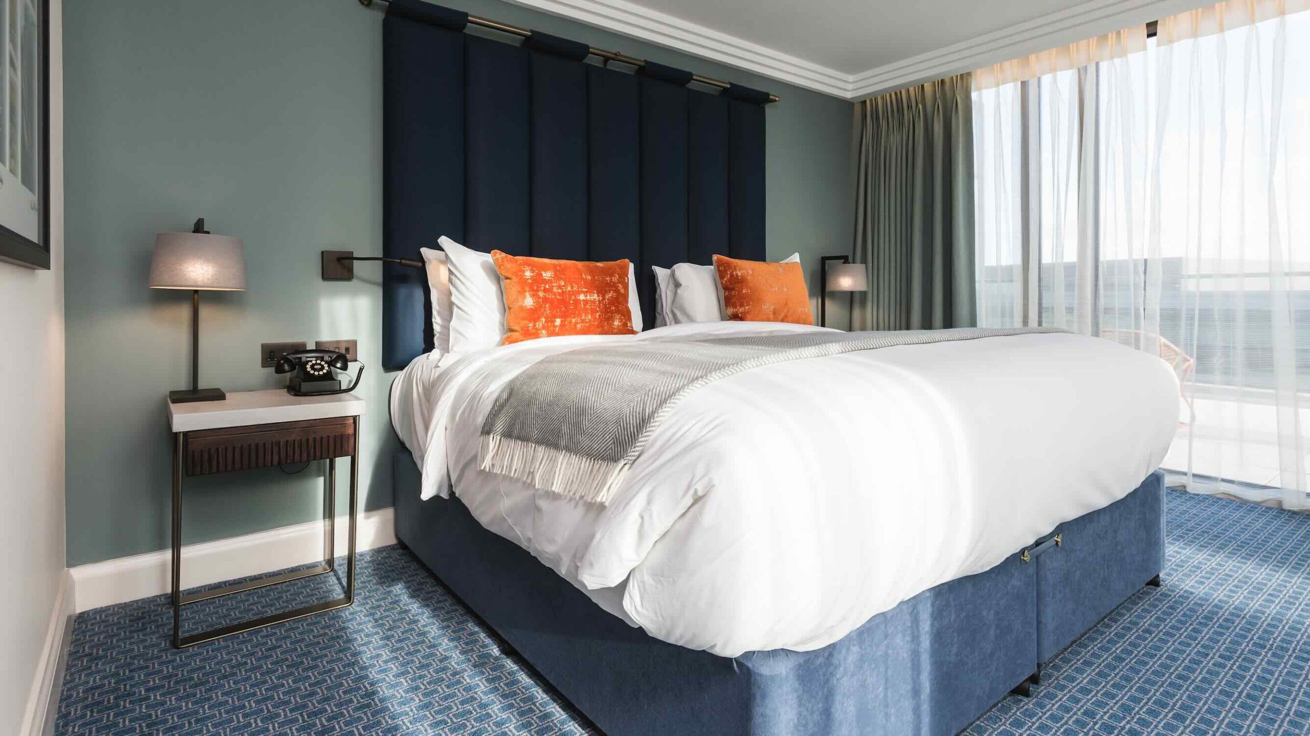 Clayton Hotel Cambridge is one of the best luxury hotels in Cambridge bedroom