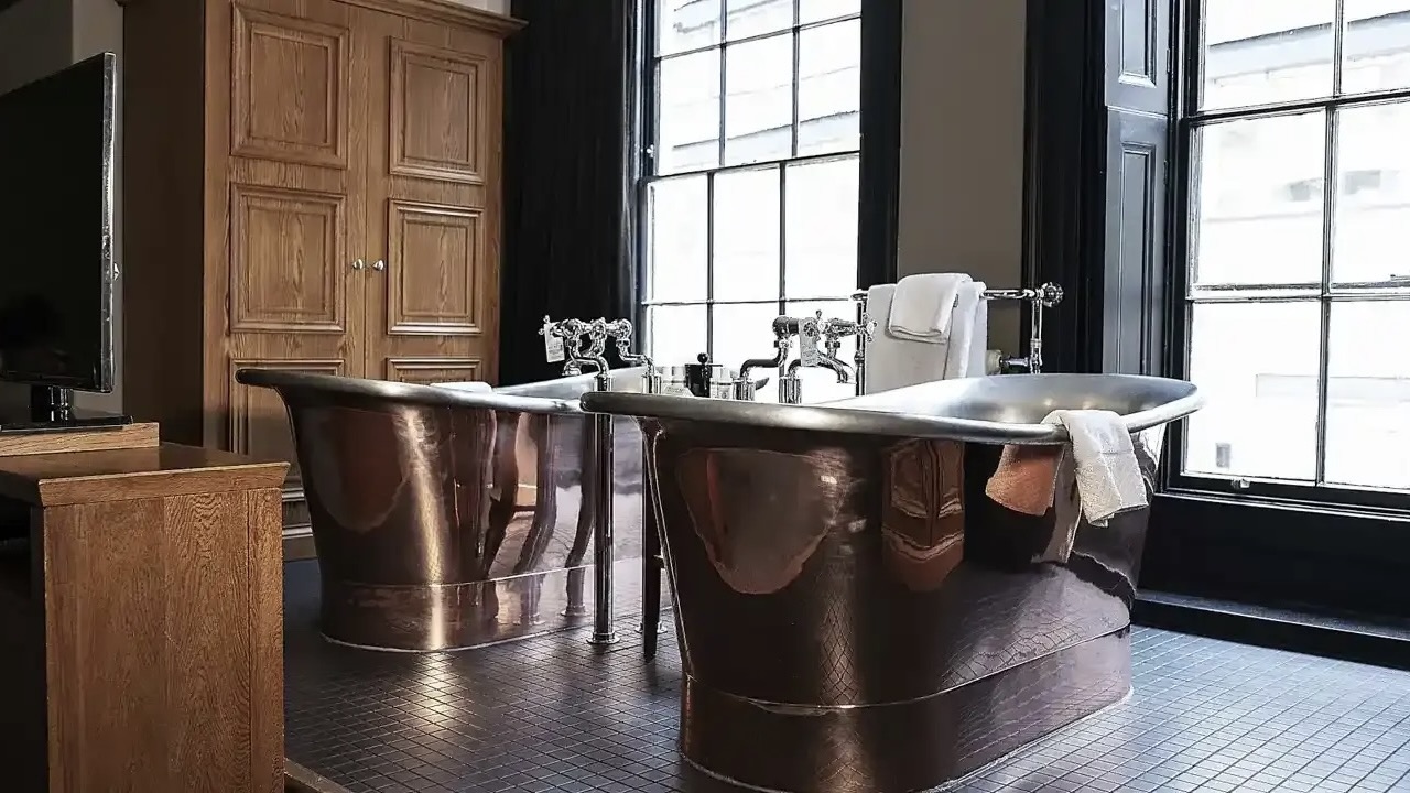 Hotel Du Vin Cambridge bathroom with twin tubs