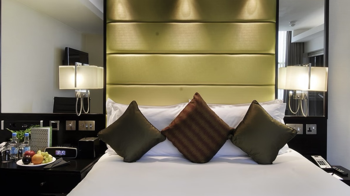 The Montcalm at Brewery bedroom headboard