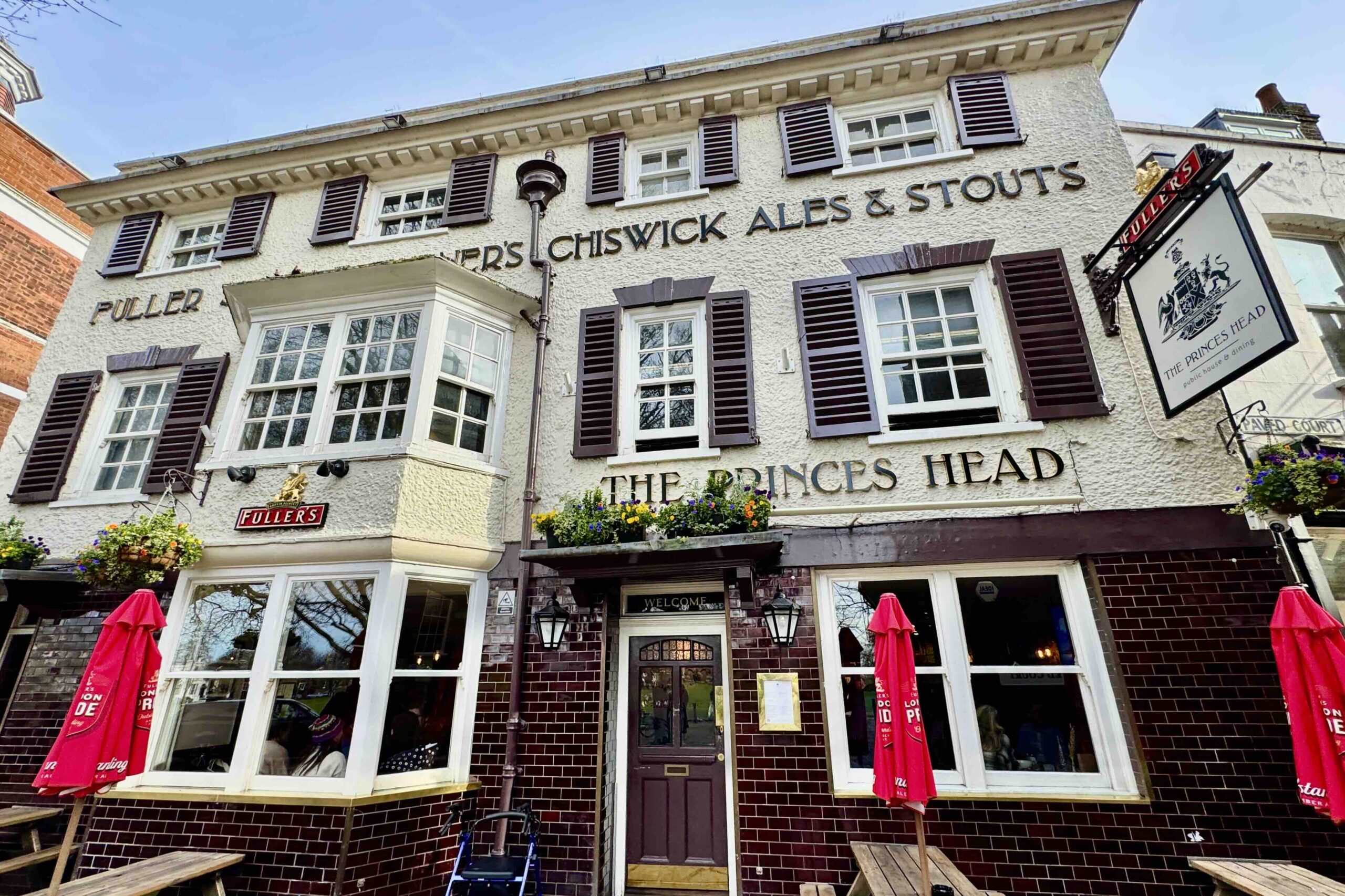 The Princes Head photo by Bryan Dearsley